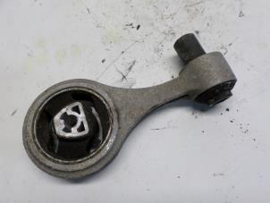 Gebruikte Motorrubber Fiat Grande Punto (199) 1.3 JTD Multijet 16V 85 Actual Prijs € 26,25 Margeregeling aangeboden door Reclycar De Boer BV