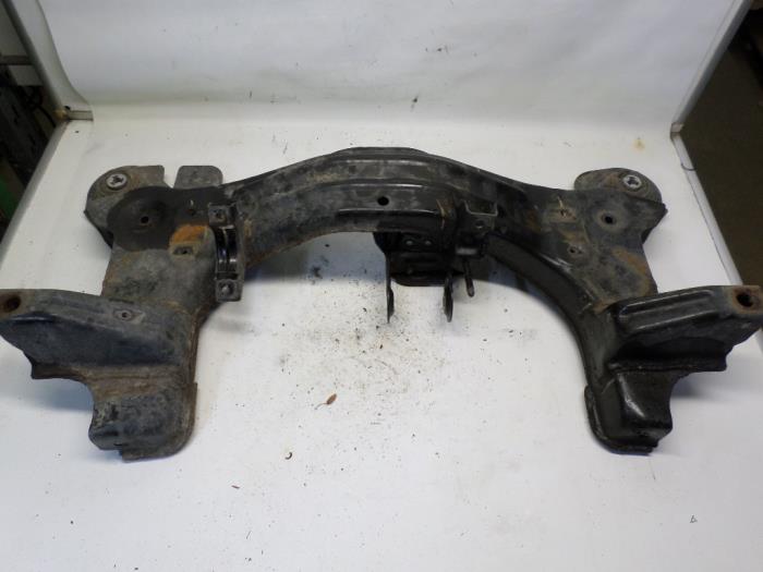 Gebruikte Subframe Chevrolet Nubira (J200) 1.4 16V Prijs € 26,25 Margeregeling aangeboden door Reclycar De Boer BV