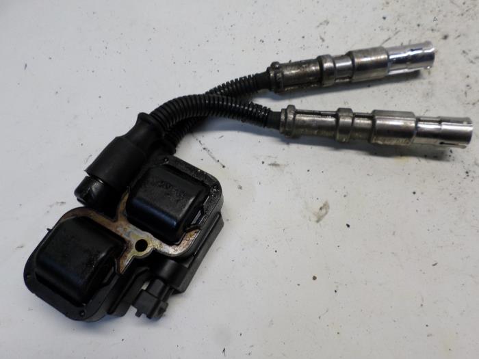 Gebruikte Bobine Mercedes S (W220) 5.0 S-500 V8 24V Prijs € 36,75 Margeregeling aangeboden door Reclycar De Boer BV