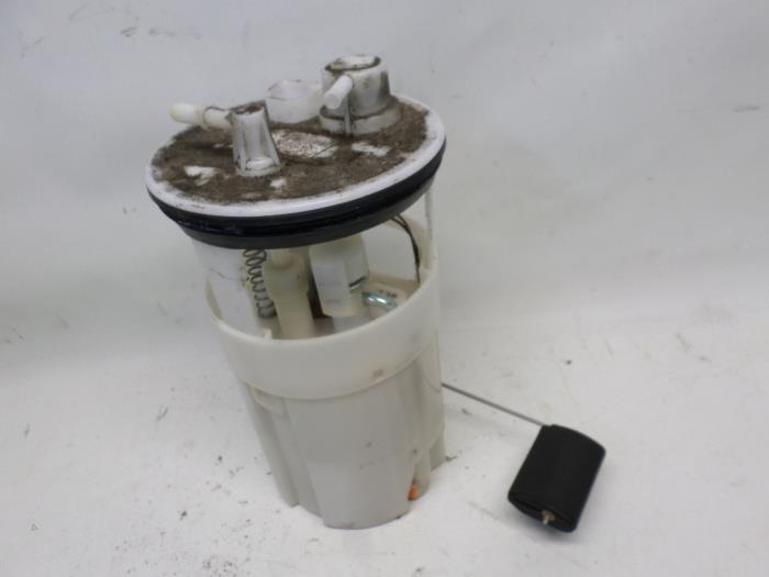 Gebruikte Tank element Pomp Kia Picanto (BA) 1.0 12V Prijs € 26,25 Margeregeling aangeboden door Reclycar De Boer BV