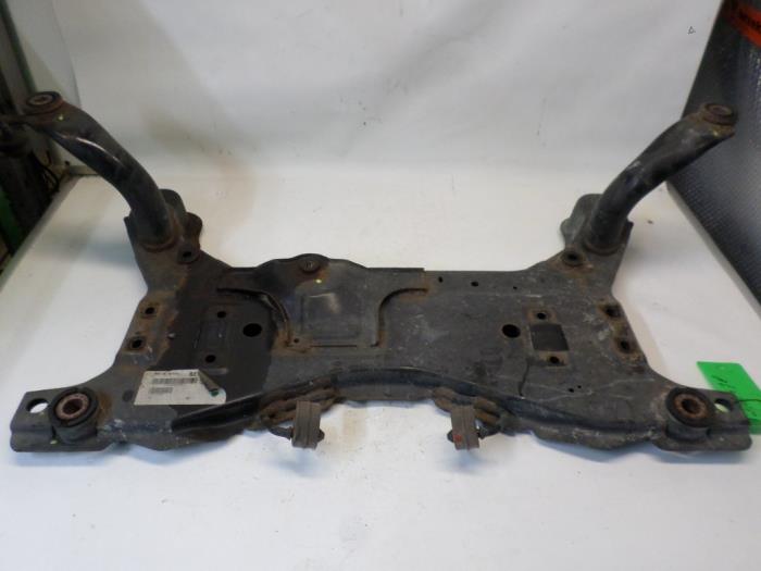 Gebruikte Subframe Volvo V50 (MW) 1.6 D 16V Prijs € 26,25 Margeregeling aangeboden door Reclycar De Boer BV