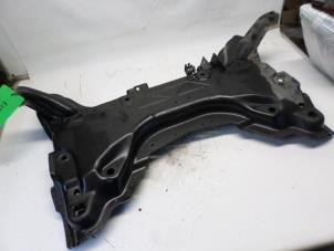 Gebruikte Subframe Peugeot 307 (3A/C/D) 1.6 16V Prijs € 26,25 Margeregeling aangeboden door Reclycar De Boer BV
