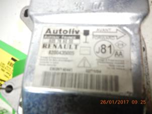 Gebruikte Airbag Module Renault Vel Satis (BJ) 2.2 dCi 150 16V Prijs € 42,00 Margeregeling aangeboden door Reclycar De Boer BV