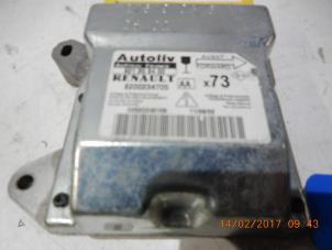 Gebruikte Airbag Module Renault Vel Satis (BJ) 2.2 dCi 150 16V Prijs € 42,00 Margeregeling aangeboden door Reclycar De Boer BV