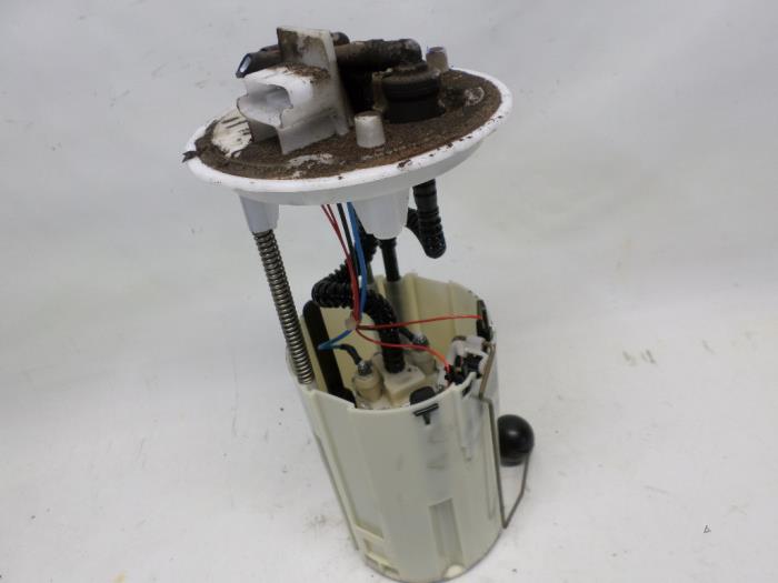 Gebruikte Tank element Pomp Alfa Romeo 156 (932) 1.9 JTD Prijs € 26,25 Margeregeling aangeboden door Reclycar De Boer BV