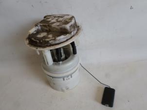 Gebruikte Tank element Pomp Peugeot 206 SW (2E/K) 1.4 Prijs € 26,25 Margeregeling aangeboden door Reclycar De Boer BV