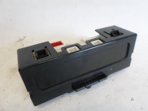 Gebruikte Display Interieur Renault Megane II (BM/CM) 1.5 dCi 80 Prijs € 26,25 Margeregeling aangeboden door Reclycar De Boer BV