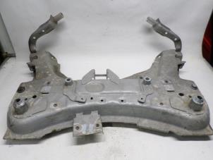 Gebruikte Subframe Renault Captur (2R) 1.5 Energy dCi 90 FAP Prijs € 52,50 Margeregeling aangeboden door Reclycar De Boer BV