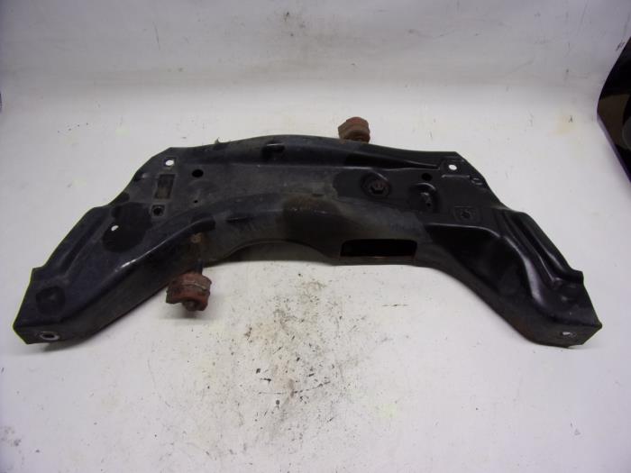Gebruikte Subframe Volkswagen Fox (5Z) 1.4 16V Prijs € 26,25 Margeregeling aangeboden door Reclycar De Boer BV