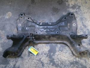 Gebruikte Subframe Peugeot 308 SW (4E/H) 1.6 VTI 16V Prijs € 52,50 Margeregeling aangeboden door Reclycar De Boer BV