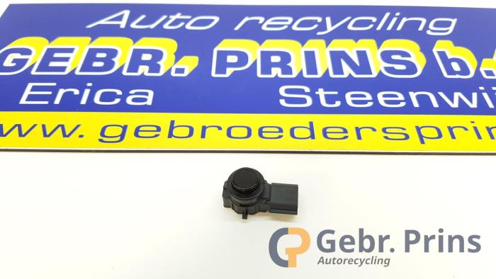 Gebruikte PDC Sensor Renault Clio IV (5R) 0.9 Energy TCE 90 12V Prijs € 20,00 Margeregeling aangeboden door Autorec. Gebr. Prins b.v.