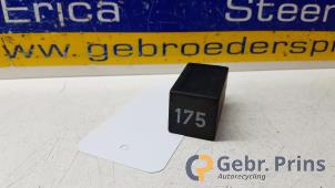 Gebruikte Relais Volkswagen Transporter/Caravelle T4 2.5 TDI Prijs € 10,00 Margeregeling aangeboden door Autorec. Gebr. Prins b.v.