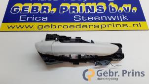 Gebruikte Deurgreep 4Deurs rechts-achter Volkswagen Passat Variant (365) 1.4 TSI 16V EcoFuel Prijs € 20,00 Margeregeling aangeboden door Autorec. Gebr. Prins b.v.