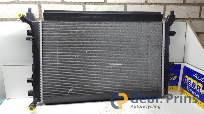 Gebruikte Radiateur Volkswagen Caddy IV 1.4 TGI BlueMotion Prijs € 48,40 Inclusief btw aangeboden door Autorec. Gebr. Prins b.v.