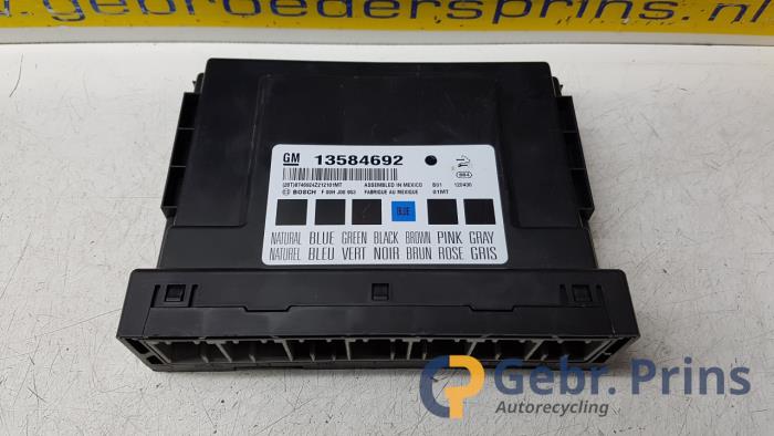 Gebruikte Computer Body Control Opel Ampera-e 1.4 16V Prijs € 50,00 Margeregeling aangeboden door Autorec. Gebr. Prins b.v.