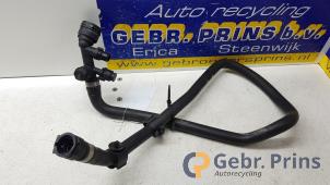 Gebruikte Koelwaterslang BMW X3 Prijs € 30,00 Margeregeling aangeboden door Autorec. Gebr. Prins b.v.