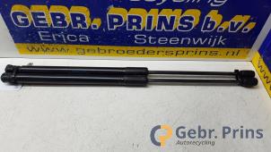 Gebruikte Gasdemperset Achterklep Mercedes E Estate (S212) Prijs € 30,00 Margeregeling aangeboden door Autorec. Gebr. Prins b.v.