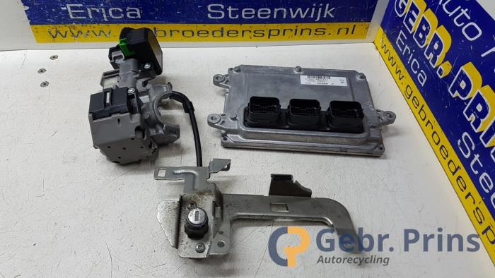 Gebruikte Kontaktslot + computer Honda Insight (ZE2) 1.3 16V VTEC Prijs € 150,00 Margeregeling aangeboden door Autorec. Gebr. Prins b.v.