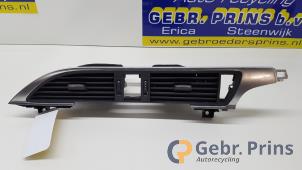 Gebruikte Luchtrooster Dashboard Audi A7 Prijs € 30,00 Margeregeling aangeboden door Autorec. Gebr. Prins b.v.
