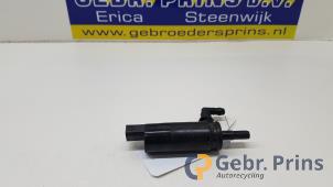 Gebruikte Pomp koplampsproeier BMW 5 serie Touring (E61) 530d 24V Prijs € 10,00 Margeregeling aangeboden door Autorec. Gebr. Prins b.v.