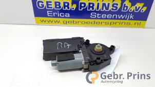 Gebruikte Raammotor Portier Audi A8 Prijs € 45,00 Margeregeling aangeboden door Autorec. Gebr. Prins b.v.