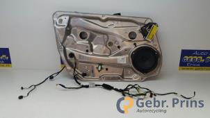 Gebruikte Raammechaniek 4Deurs links-voor Mercedes C (W204) 2.2 C-220 CDI 16V BlueEFFICIENCY Prijs € 30,00 Margeregeling aangeboden door Autorec. Gebr. Prins b.v.