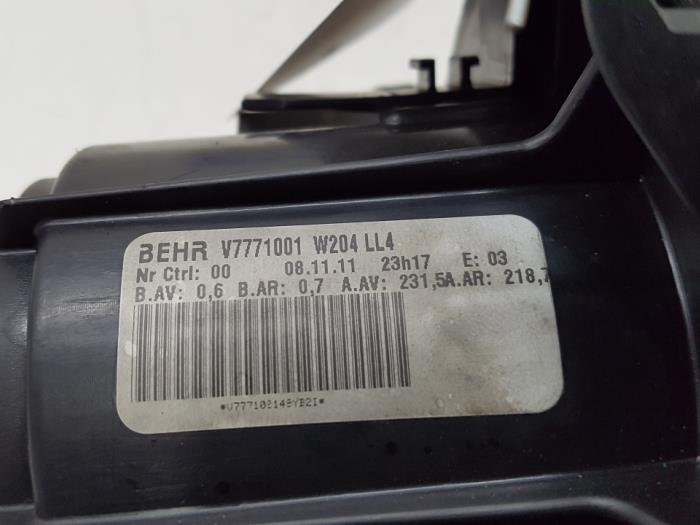Chaufage Ventilatiemotor van een Mercedes-Benz C (W204) 2.2 C-220 CDI 16V BlueEFFICIENCY 2012