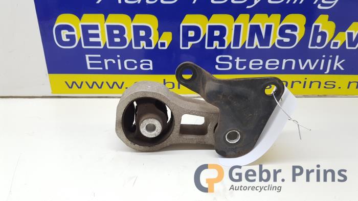 Gebruikte Motorrubber Ford Fiesta 6 (JA8) 1.25 16V Prijs € 15,00 Margeregeling aangeboden door Autorec. Gebr. Prins b.v.