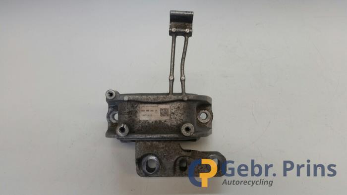 Gebruikte Motorrubber Volkswagen Touran (5T1) 2.0 TDI 150 Prijs € 25,00 Margeregeling aangeboden door Autorec. Gebr. Prins b.v.