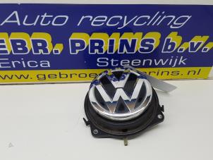 Gebruikte Achterklep Handgreep Volkswagen Golf VII (AUA) 1.6 TDI BlueMotion 16V Prijs € 25,00 Margeregeling aangeboden door Autorec. Gebr. Prins b.v.