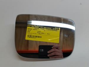 Gebruikte Spiegelglas rechts Volvo XC60 I (DZ) 2.4 D3 20V Prijs € 25,00 Margeregeling aangeboden door Autorec. Gebr. Prins b.v.