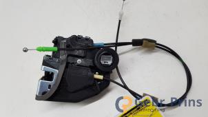 Gebruikte Portierslot Mechaniek 4Deurs rechts-achter Toyota RAV4 (A4) 2.0 16V VVT-i 4x4 Prijs € 40,00 Margeregeling aangeboden door Autorec. Gebr. Prins b.v.