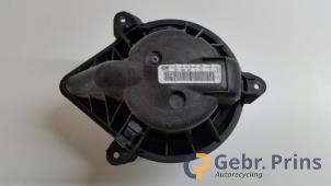 Gebruikte Blower Renault Trafic Prijs € 35,00 Margeregeling aangeboden door Autorec. Gebr. Prins b.v.