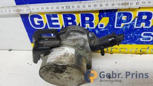 Gebruikte Vacuumpomp (Diesel) Renault Clio IV Estate/Grandtour (7R) 1.5 Energy dCi 90 FAP Prijs € 50,00 Margeregeling aangeboden door Autorec. Gebr. Prins b.v.