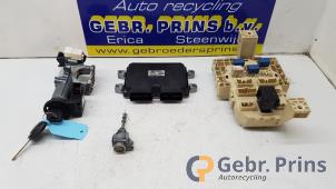 Gebruikte Contactslot + computer Opel Agila (B) 1.0 12V Prijs € 100,00 Margeregeling aangeboden door Autorec. Gebr. Prins b.v.