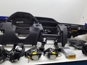 Gebruikte Module + Airbag Set Mercedes E (W212) Prijs € 400,00 Margeregeling aangeboden door Autorec. Gebr. Prins b.v.