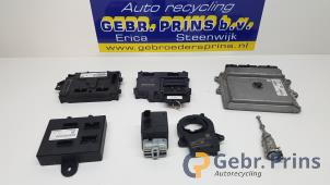 Gebruikte Kontaktslot + computer Renault Clio IV (5R) 0.9 Energy TCE 90 12V Prijs € 125,00 Margeregeling aangeboden door Autorec. Gebr. Prins b.v.