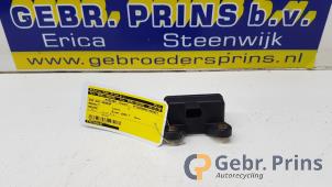 Gebruikte Esp Duo Sensor Renault Megane III Coupe (DZ) 1.5 dCi 110 Prijs € 20,00 Margeregeling aangeboden door Autorec. Gebr. Prins b.v.