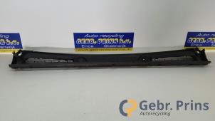 Gebruikte Paravan Opel Vivaro 1.6 CDTi BiTurbo 125 Euro 6 Prijs € 42,35 Inclusief btw aangeboden door Autorec. Gebr. Prins b.v.