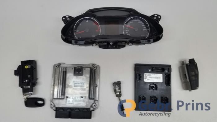 Gebruikte Kontaktslot + computer Audi A4 Avant (B8) 3.0 TDI V6 24V Quattro Prijs € 150,00 Margeregeling aangeboden door Autorec. Gebr. Prins b.v.