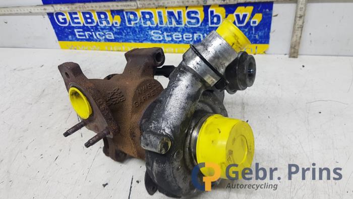 Gebruikte Turbo Opel Vivaro 2.0 CDTI Prijs € 181,50 Inclusief btw aangeboden door Autorec. Gebr. Prins b.v.
