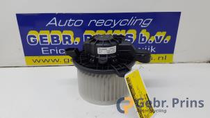 Gebruikte Kachel Ventilatiemotor Opel Karl 1.0 12V Prijs € 30,00 Margeregeling aangeboden door Autorec. Gebr. Prins b.v.