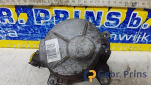 Gebruikte Vacuumpomp (Diesel) Renault Master III (MA/MB/MC/MD/MH/MF/MG/MH) 2.3 dCi 16V Prijs € 48,40 Inclusief btw aangeboden door Autorec. Gebr. Prins b.v.