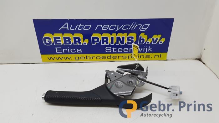 Gebruikte Handrem Mechaniek Toyota Yaris III (P13) 1.5 16V Hybrid Prijs € 25,00 Margeregeling aangeboden door Autorec. Gebr. Prins b.v.