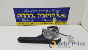 Gebruikte Handrem Mechaniek Toyota Yaris III (P13) 1.5 16V Hybrid Prijs € 25,00 Margeregeling aangeboden door Autorec. Gebr. Prins b.v.