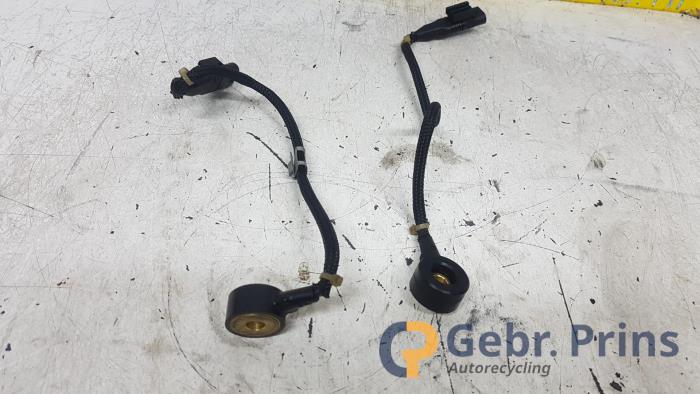 Pingelsensor van een Mercedes-Benz E (W212)  2013