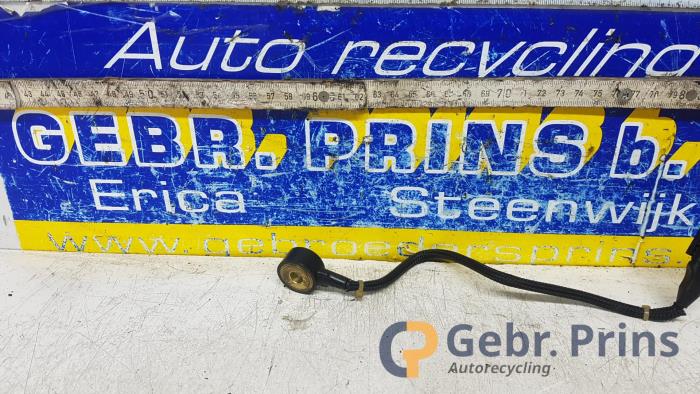 Pingelsensor van een Mercedes-Benz E (W212)  2013