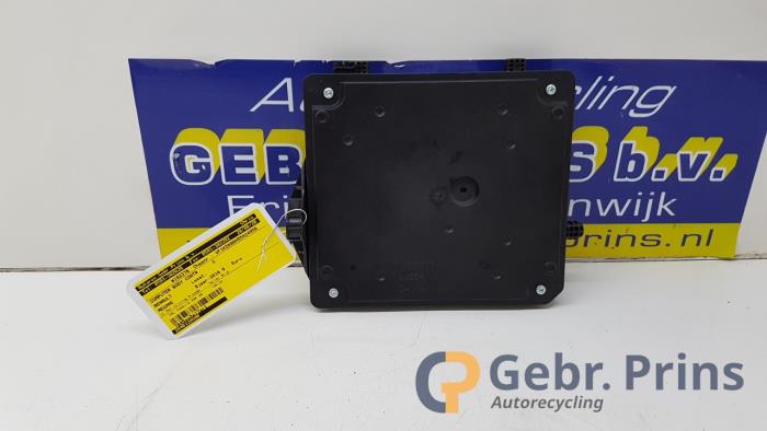 Gebruikte Bodycontrol Module Renault Megane III Grandtour (KZ) 1.5 dCi 110 Prijs € 40,00 Margeregeling aangeboden door Autorec. Gebr. Prins b.v.