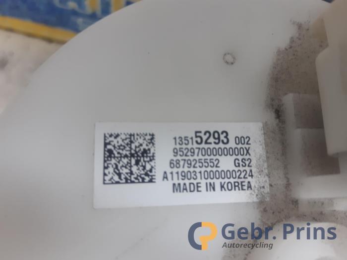 Gebruikte Tank element Pomp Opel Karl 1.0 12V Prijs € 40,00 Margeregeling aangeboden door Autorec. Gebr. Prins b.v.