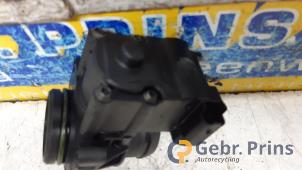 Gasklephuis van een Ford Fiesta 5 (JD/JH) 1.4 TDCi 2004
